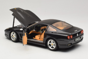 Ferrari 550 Maranello Черен Металик Bburago 1:18 3344-B1 Метал — снимка 5 от 8