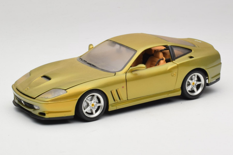 Ferrari 550 Maranello Gold Metallic Braccio & Gotz Bburago 1:18 3044-G1 Метал