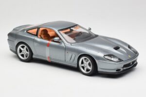 Ferrari 550 Maranello Сив Metallic Maisto 1:18 4839 Метал — снимка 4 от 6