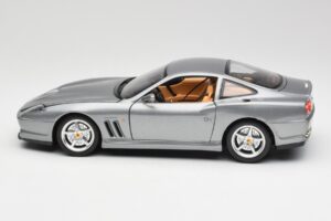 Ferrari 550 Maranello Сребрист Bburago 1:18 3344 Метал — снимка 4 от 8