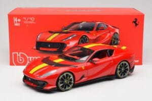 Ferrari 812 Competizione Rosso Corsa С Жълти Ивици Bburago 1:18 18-16915 Метал — снимка 8 от 8