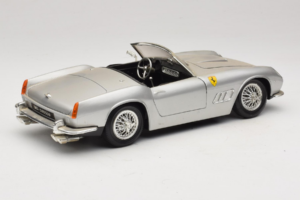 Ferrari California Кабриолет Сребрист Tonka 1:18 01109-S1 Метал — снимка 3 от 8