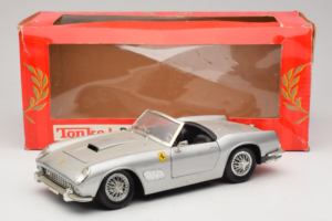 Ferrari California Кабриолет Сребрист Tonka 1:18 01109-S1 Метал — снимка 8 от 8