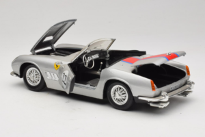 Ferrari California #22 Сребрист Червена Ивица 1966 Tonka 1:18 01109-S2 Метал — снимка 5 от 8