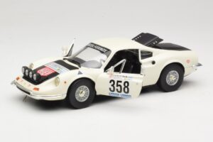 Ferrari Dino 246 GT Бял Anson 1:18 3580 Метал — снимка 2 от 8