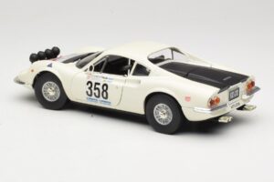 Ferrari Dino 246 GT Бял Anson 1:18 3580 Метал — снимка 7 от 8