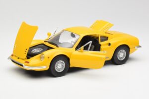 Ferrari Dino 246 GT Жълт Anson 1:18 30301W Метал — снимка 2 от 8