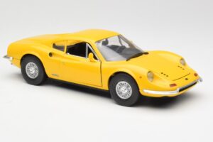 Ferrari Dino 246 GT Жълт Anson 1:18 30301W Метал — снимка 6 от 8
