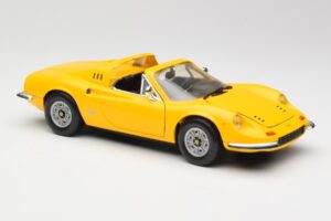 Ferrari Dino 246 GTS Жълт Hot Wheels 1:18 23920 Метал — снимка 6 от 8