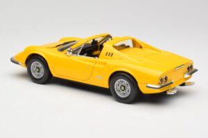 Ferrari Dino 246 GTS Жълт Hot Wheels 1:18 23920 Метал — снимка 7 от 8