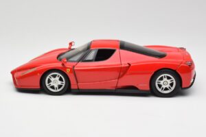 Ferrari Enzo Червен Hot Wheels 1:18 56293 Метал — снимка 4 от 8