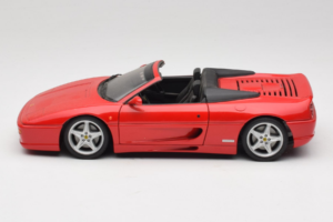 Ferrari F355 Spider Червен UT Models 1:18 180074030-P1 Метал — снимка 4 от 7