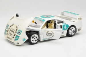 Ferrari F40 4444 Tage Garanta #4 Бял Bburago 1:18 3332-W5 Метал — снимка 2 от 8