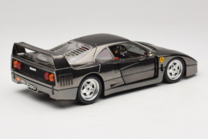 Ferrari F40 Chrome Black Bburago 1:18 3401-B1 Метал — снимка 3 от 8