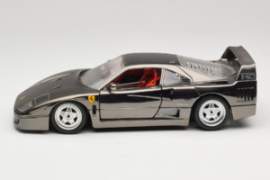 Ferrari F40 Chrome Black Bburago 1:18 3401-B1 Метал — снимка 4 от 8