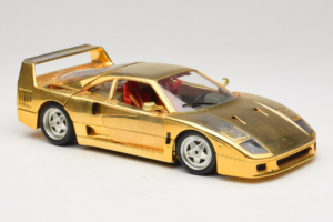 Ferrari F40 Chrome Gold Limited Edition 250 pcs Bburago 1:18 3332-G1 Метал — снимка 6 от 8