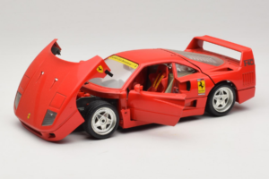 Ferrari F40 Club Deutschland Червен Bburago 1:18 3032-L3 Метал — снимка 2 от 8