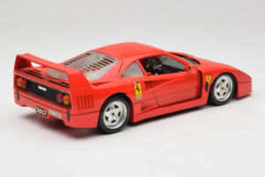 Ferrari F40 Club Deutschland Червен Bburago 1:18 3032-L3 Метал — снимка 3 от 8