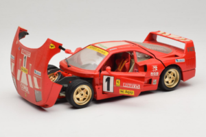 Ferrari F40 Evoluzione #1 Pirelli Червен 1992 Bburago 1:18 3042-P1 Метал — снимка 2 от 8