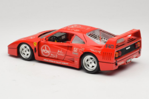 Ferrari F40 Evoluzione FC Nürnberg Special Edition Червен Bburago 1:18 3042-FCN Метал — снимка 7 от 8