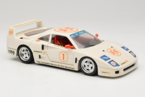 Ferrari F40 #1 Expert Бял 1987 Bburago 1:18 3332-W2 Метал — снимка 6 от 8