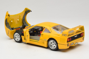 Ferrari F40 Interconti Car HiFi Жълт Bburago 1:18 3032-I1 Метал — снимка 5 от 8