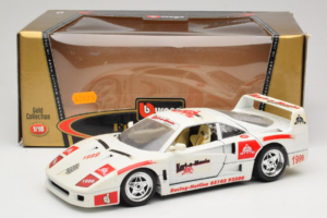 Ferrari F40 Kart-o-Mania Бял Bburago 1:18 3332-W3 Метал — снимка 8 от 8
