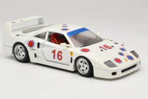 Ferrari F40 #16 Borsenmodells Бял Limited Edition 333 pcs 1987 Bburago 1:18 3332-W1 Метал — снимка 6 от 8