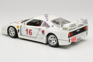 Ferrari F40 #16 Borsenmodells Бял Limited Edition 333 pcs 1987 Bburago 1:18 3332-W1 Метал — снимка 7 от 8
