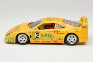 Ferrari F40 Totip Jolly Club #2 Жълт Bburago 1:18 3332-Y1 Метал — снимка 4 от 8