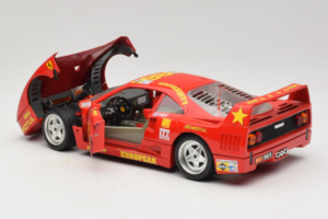 Ferrari F40 LM #86 Ch. Pozzi IMSA 24 Hours of Le Mans 1985 Червен Bburago 1:18 3332-P6 Метал — снимка 5 от 8