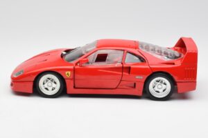 Ferrari F40 Червен Hot Wheels 1:18 23911 Метал — снимка 4 от 8