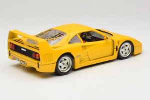 Ferrari F40 Жълт Bburago 1:18 3032-Y1 Метал — снимка 3 от 8