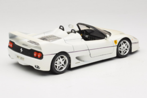 Ferrari F50 Кабриолет Бял Bburago 1:18 3352-W1 Метал — снимка 3 от 8