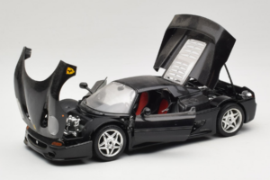 Ferrari F50 Coupe Черен Bburago 1:18 3372-B1 Метал — снимка 2 от 8