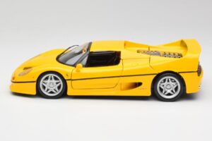 Ferrari F50 Giallo Modena Maisto 1:18 F50001 Метал — снимка 4 от 8