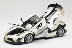 Ferrari FXX-K Evo #70 Бял Bburago 1:18 18-16012 Метал — снимка 2 от 8