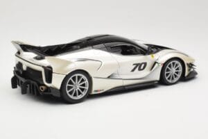 Ferrari FXX-K Evo #70 Бял Bburago 1:18 18-16012 Метал — снимка 3 от 8