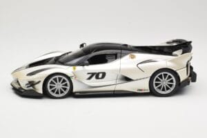 Ferrari FXX-K Evo #70 Бял Bburago 1:18 18-16012 Метал — снимка 4 от 8