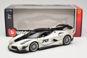 Ferrari FXX-K Evo #70 Бял Bburago 1:18 18-16012 Метал — снимка 8 от 8