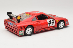 Ferrari 288 GTO Evoluzione #45 Червен Revell 1:18 48820 Метал — снимка 3 от 8