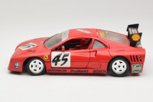 Ferrari 288 GTO Evoluzione #45 Червен Revell 1:18 48820 Метал — снимка 4 от 8