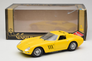 Ferrari 250 GTO Жълт Guiloy 1:18 67525 Метал — снимка 8 от 8