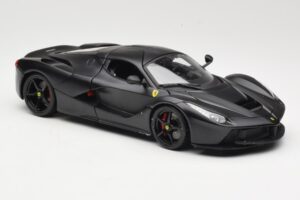 Ferrari LaFerrari F150 Matte Black Bburago 1:18 18-16901BK Метал — снимка 6 от 8