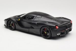 Ferrari LaFerrari F150 Matte Black Bburago 1:18 18-16901BK Метал — снимка 7 от 8