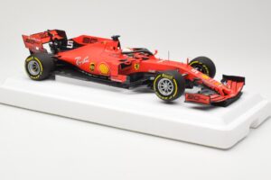 Ferrari SF90 #5 S. Vettel Australian GP 2019 BBR 1:18 BBR191805DIE Смола — снимка 4 от 6