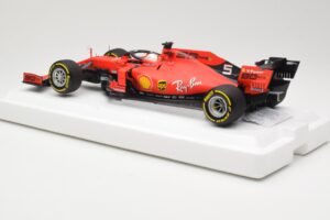Ferrari SF90 #5 S. Vettel Australian GP 2019 BBR 1:18 BBR191805DIE Смола — снимка 5 от 6
