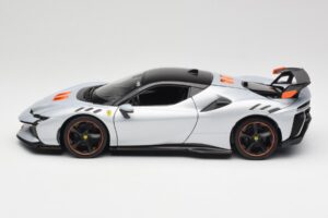 Ferrari SF90 XX Stradale Arctic White Bburago 1:18 18-16020W Метал — снимка 4 от 8