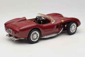 Ferrari Testa Rossa Тъмночервен Shell Shell 1:18 40026 Метал — снимка 3 от 8