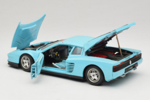 Ferrari Testarossa Borsenmodell 1997 Лимитирано Издание Син Bburago 1:18 B002 Метал — снимка 5 от 8